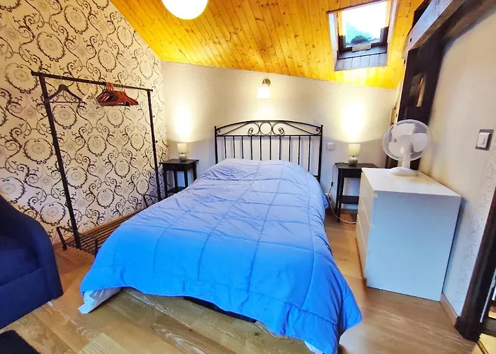 아파트 La Taniere, T2 Duplex, Centre Luchon, 4 Personnes, Wifi, 3eme Etage *