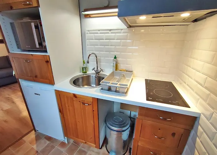 La Taniere, T2 Duplex, Centre Luchon, 4 Personnes, Wifi, 3eme Etage Bagnères-de-Luchon