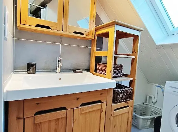 La Taniere, T2 Duplex, Centre Luchon, 4 Personnes, Wifi, 3eme Etage