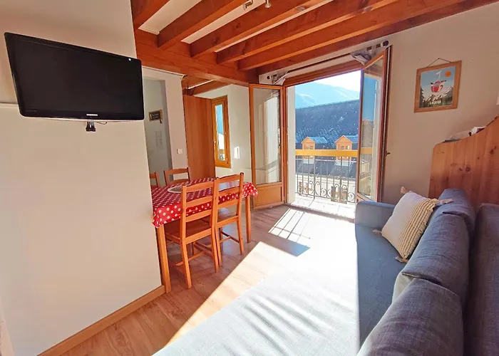 아파트 La Taniere, T2 Duplex, Centre Luchon, 4 Personnes, Wifi, 3eme Etage *