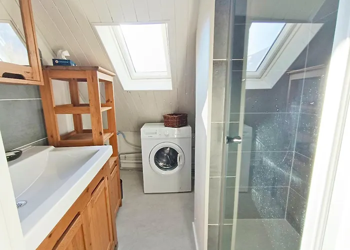 La Taniere, T2 Duplex, Centre Luchon, 4 Personnes, Wifi, 3eme Etage