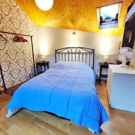 Daire La Taniere, T2 Duplex, Centre Luchon, 4 Personnes, Wifi, 3eme Etage *